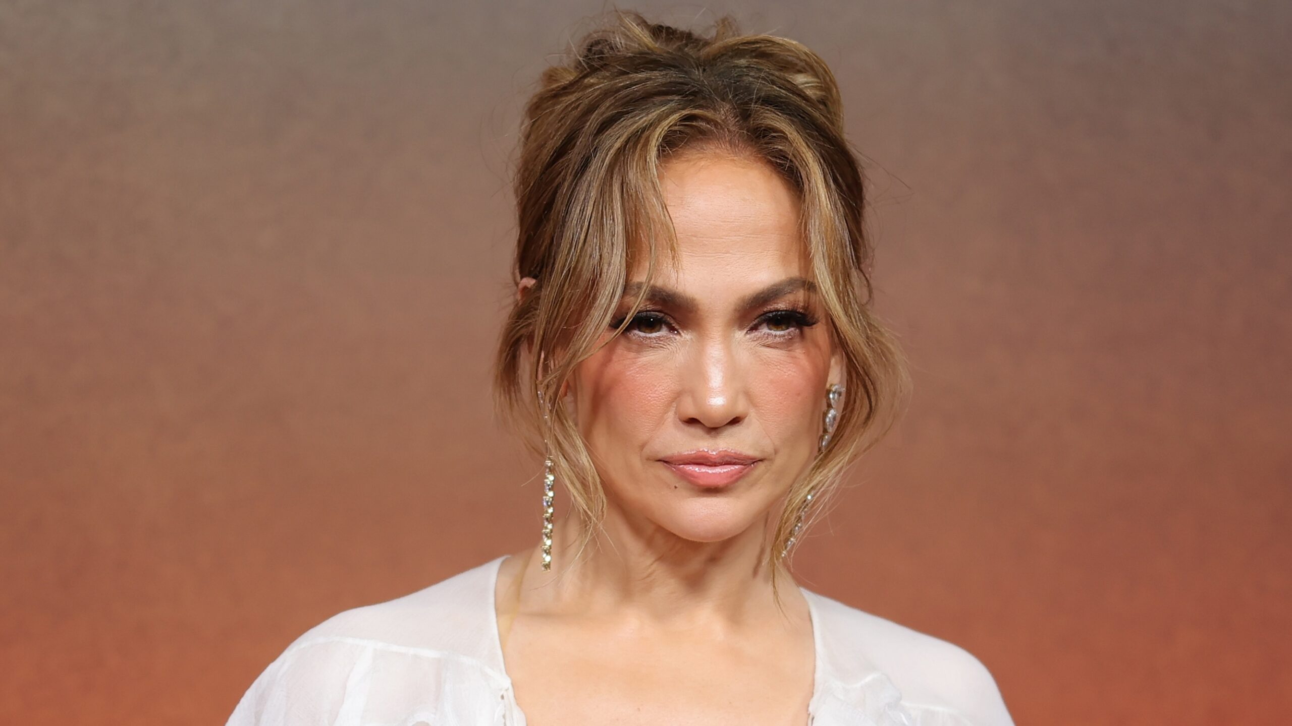 Is Jennifer Lopez planning a country music career amid divorce